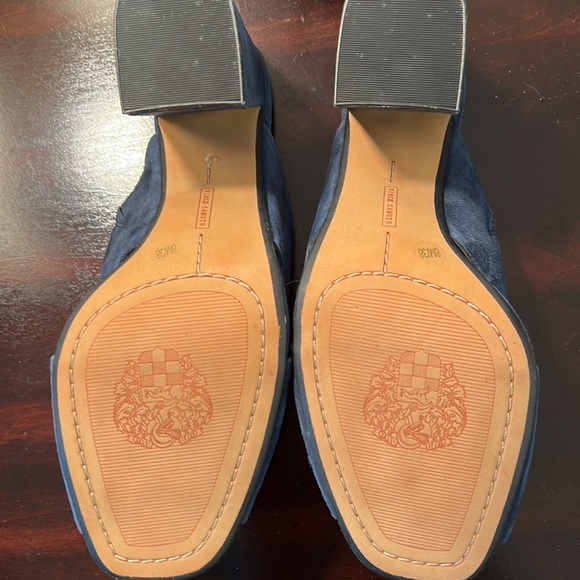 NWOT Vince Camuto Jevan Suede Shoes - Picture 7 of 12